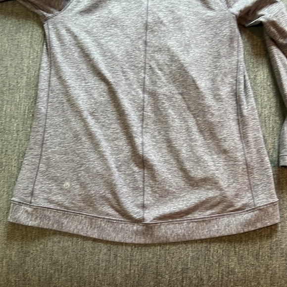 Lululemon cardigan sweatshirt with snap closure at neck - Picture 6 of 6